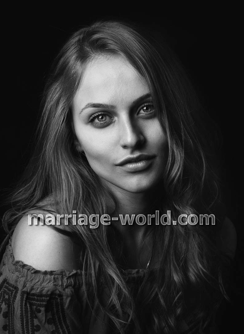 donna russa divorziata 15 02